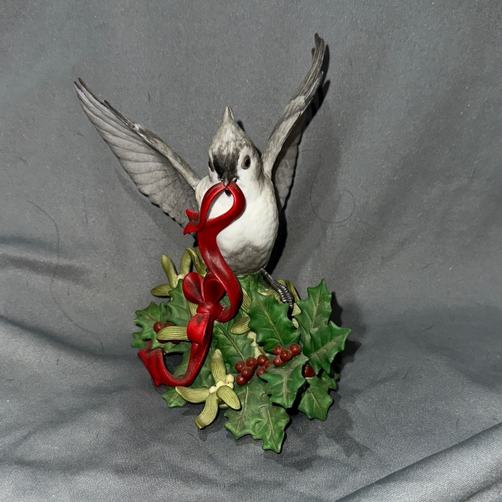 Lenox “1999 Christmas Tufted Titmouse” with box